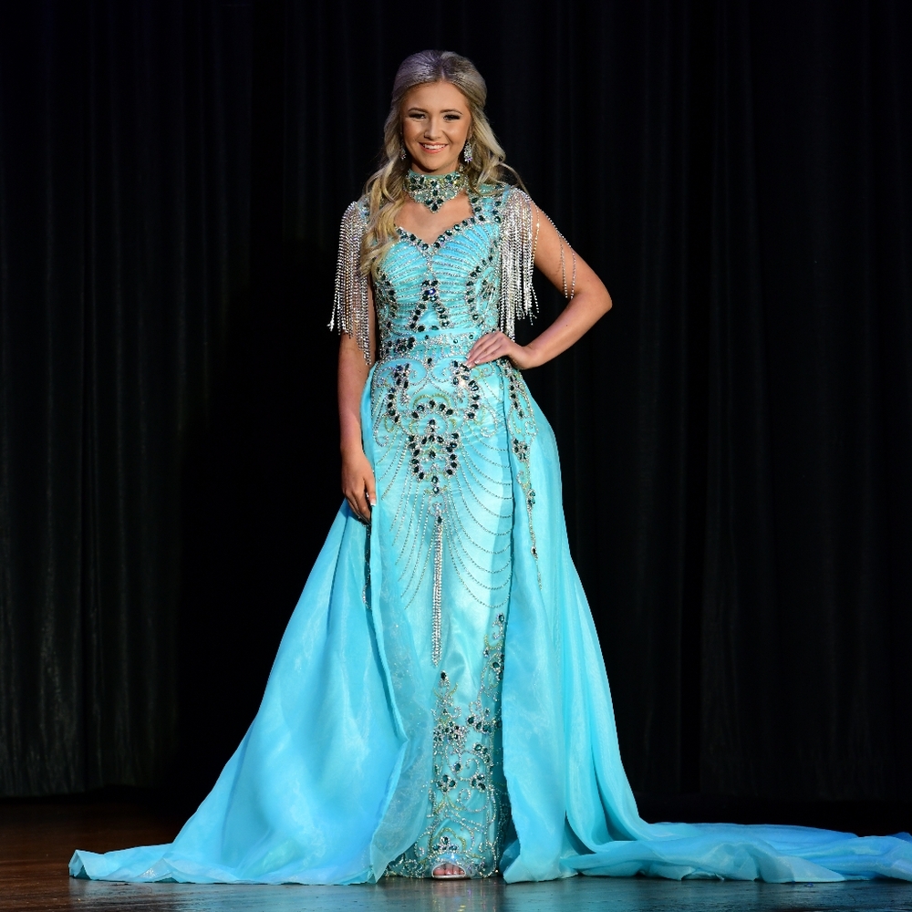 Custom Yubin ballgown.